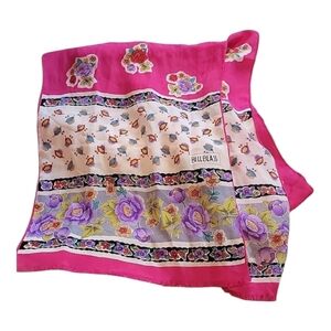 BILL BLASS beautiful Floral Scarf